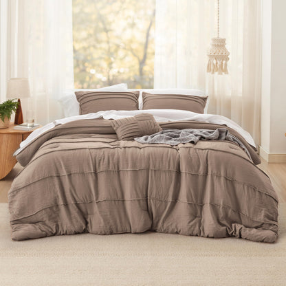 Bedsure Beige Queen Comforter Set - 4 Pieces Pinch Pleat Bed Set, Down Alternative Bedding Sets for All Season, 1 Comforter, 2 Pillowcases, 1 Decorative Pillow